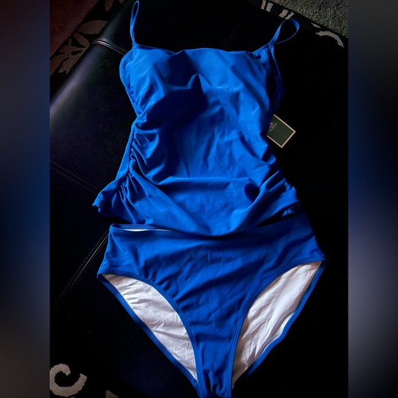 Eomenie Other - NWT Eomenie 2 piece tankini tummy control full coverage swimsuit. Size L.